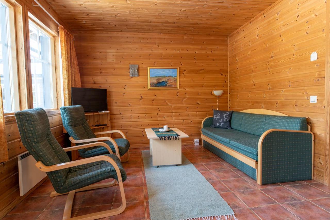 Lapin Lumilomat Holiday home Akaslompolo